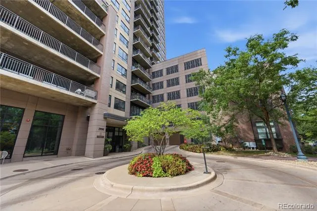2932 E 17th Avenue Denver, CO 80206