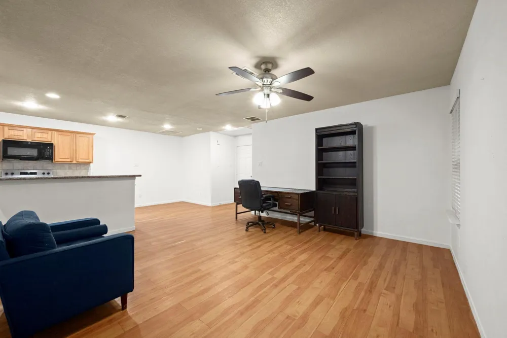 16807 Crestmont Montgomery, TX 77316