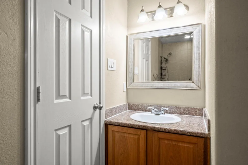 16807 Crestmont Montgomery, TX 77316