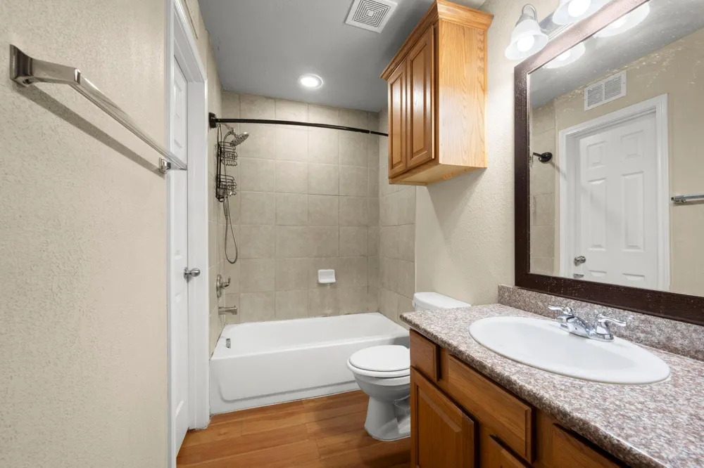 16807 Crestmont Montgomery, TX 77316