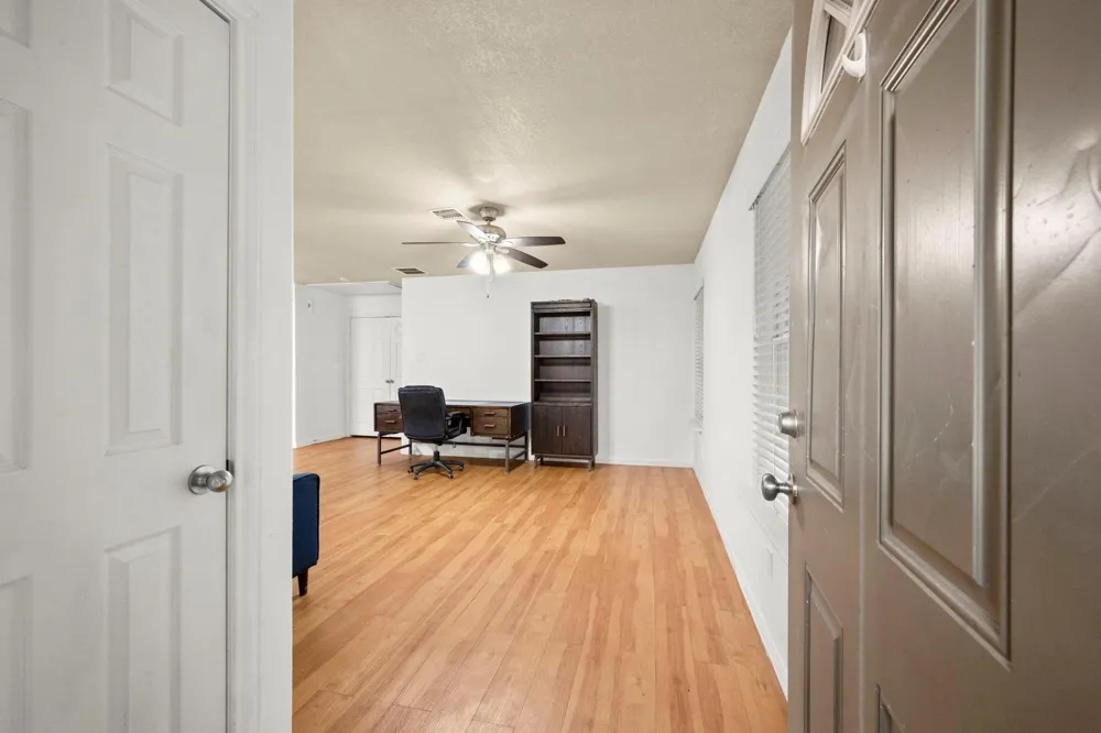 16807 Crestmont Montgomery, TX 77316