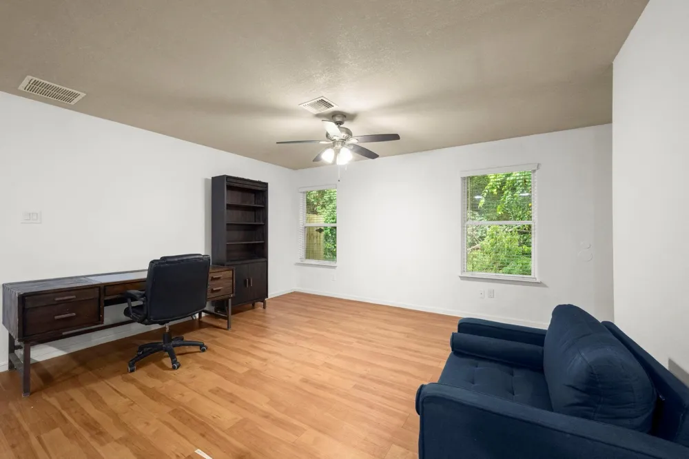 16807 Crestmont Montgomery, TX 77316