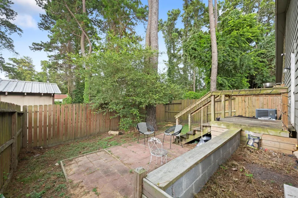 16803 Crestmont Montgomery, TX 77316