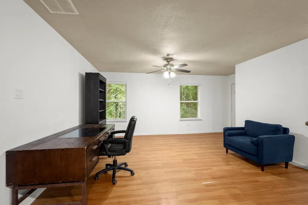 16803 Crestmont Montgomery, TX 77316