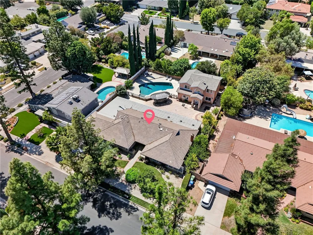 10749 Melvin Northridge, CA 91326