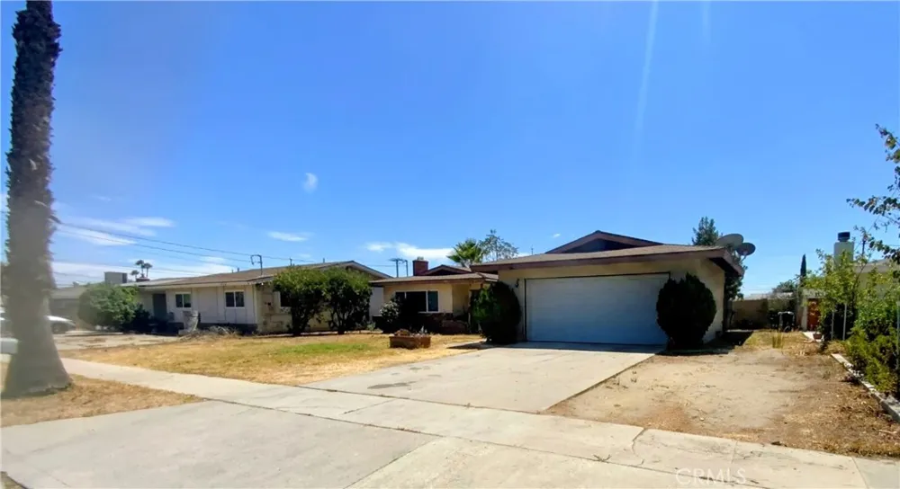 17669 Pinedale Fontana, CA 92335
