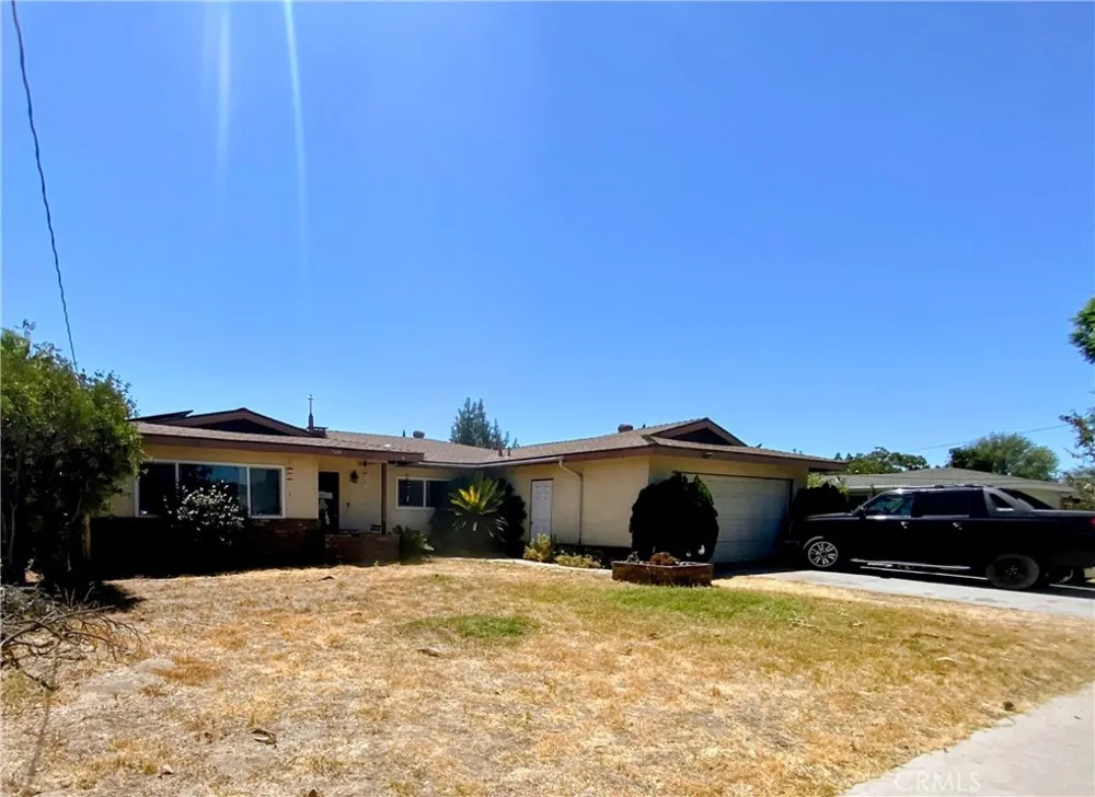 17669 Pinedale Fontana, CA 92335