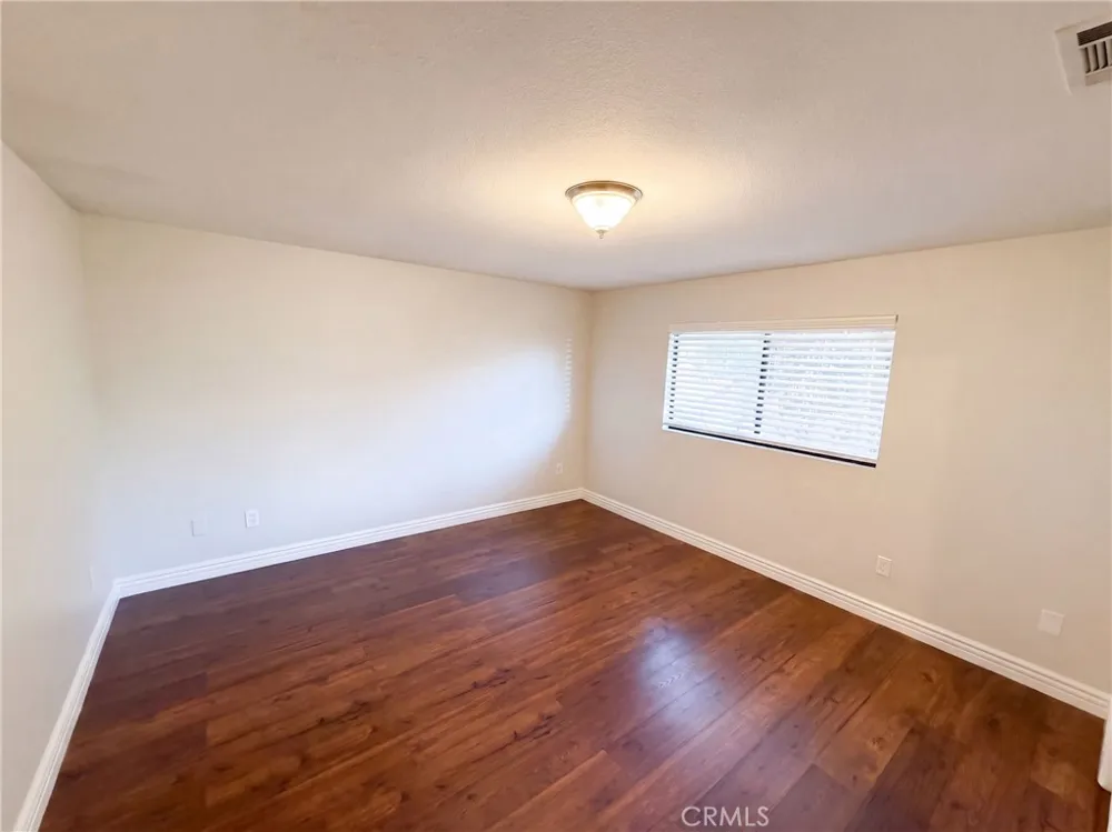 4380 Flightwood Hemet, CA 92544