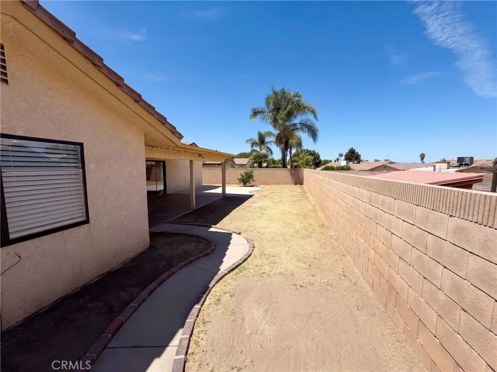4380 Flightwood Hemet, CA 92544