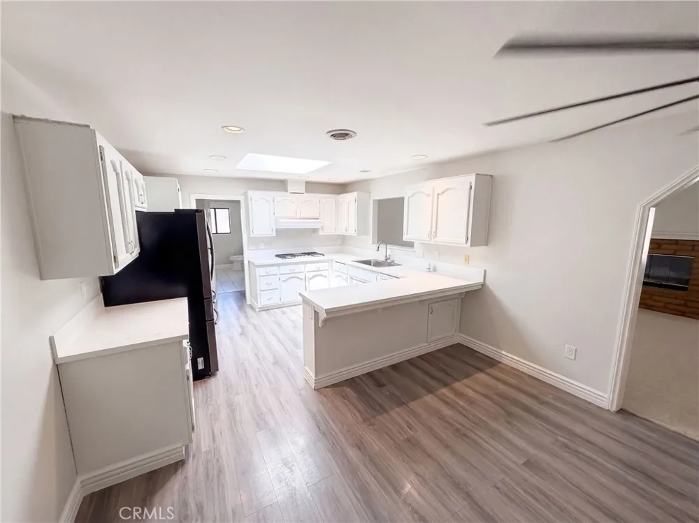 4380 Flightwood Hemet, CA 92544