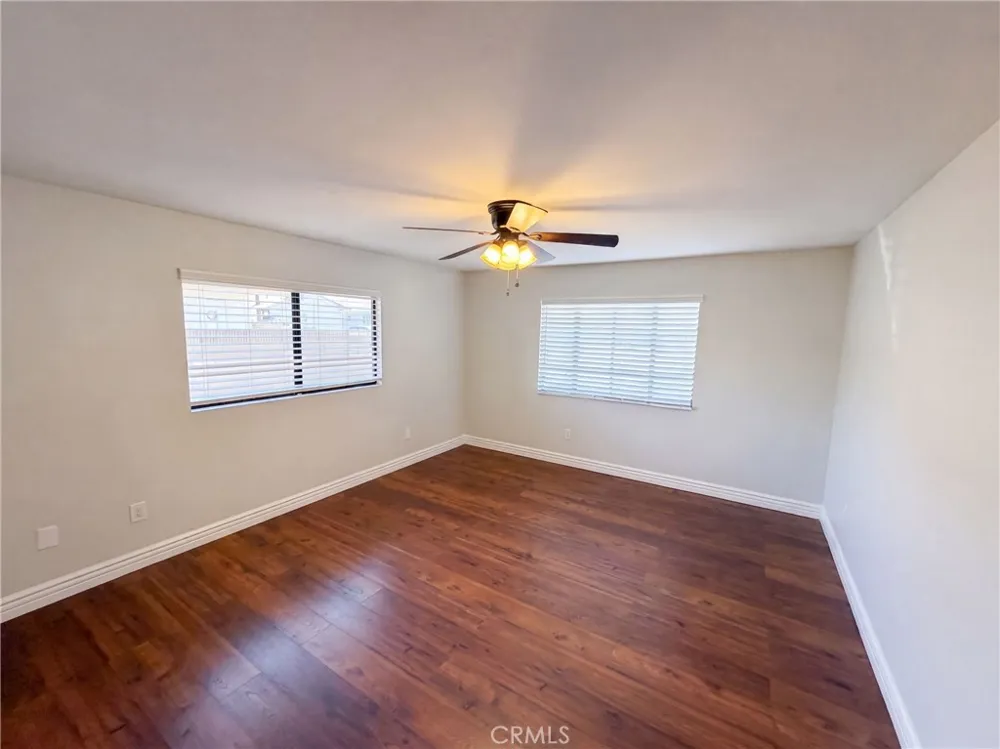 4380 Flightwood Hemet, CA 92544