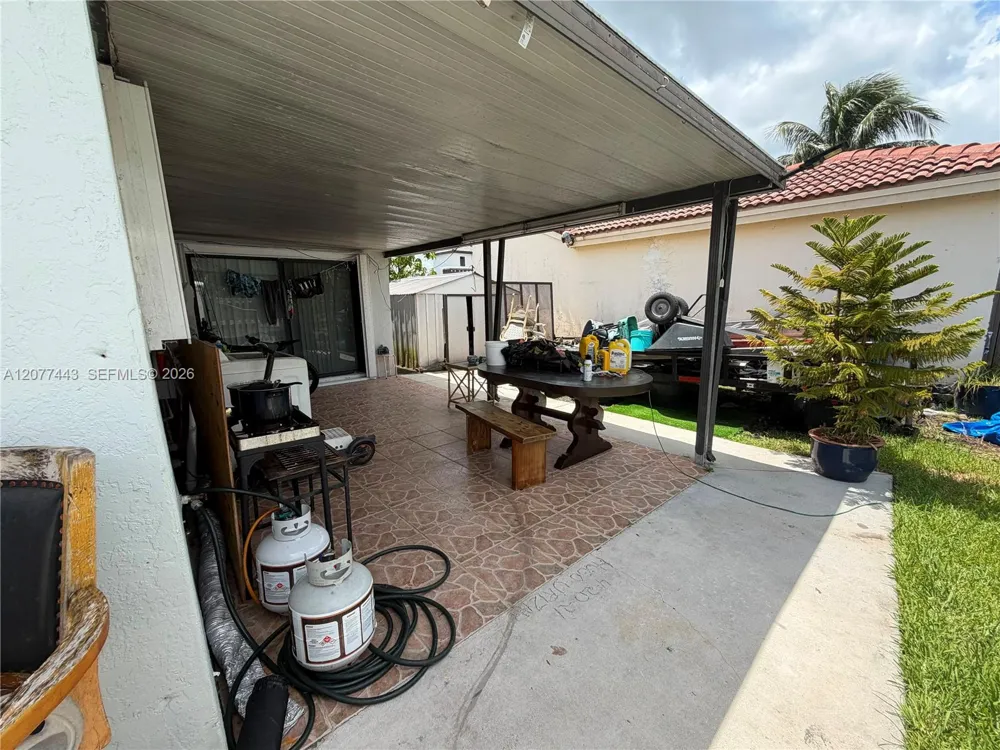 18230 SW 142nd Pl Miami, FL 33177