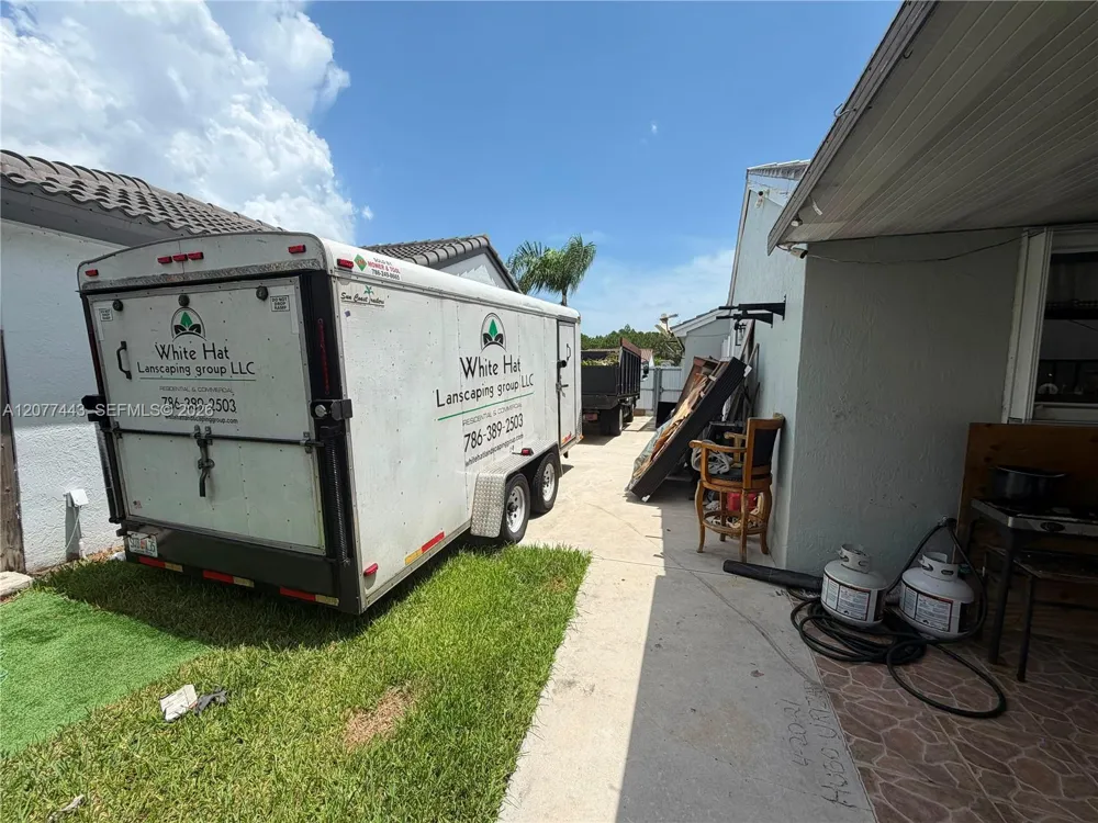 18230 SW 142nd Pl Miami, FL 33177