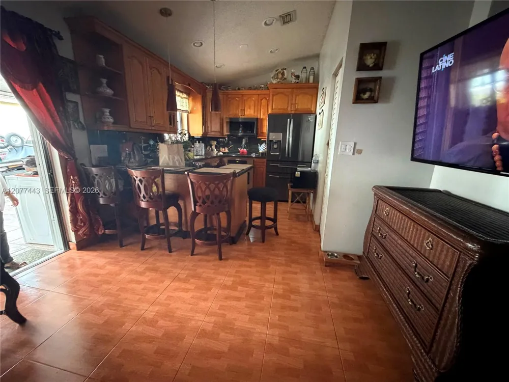 18230 SW 142nd Pl Miami, FL 33177