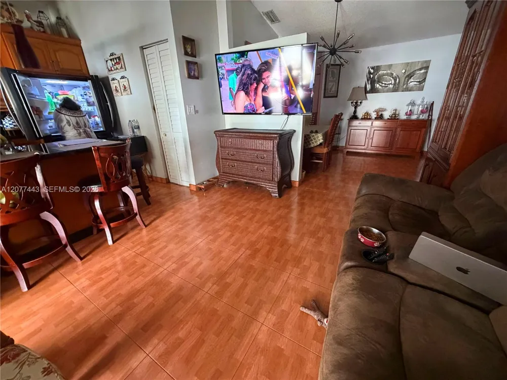 18230 SW 142nd Pl Miami, FL 33177