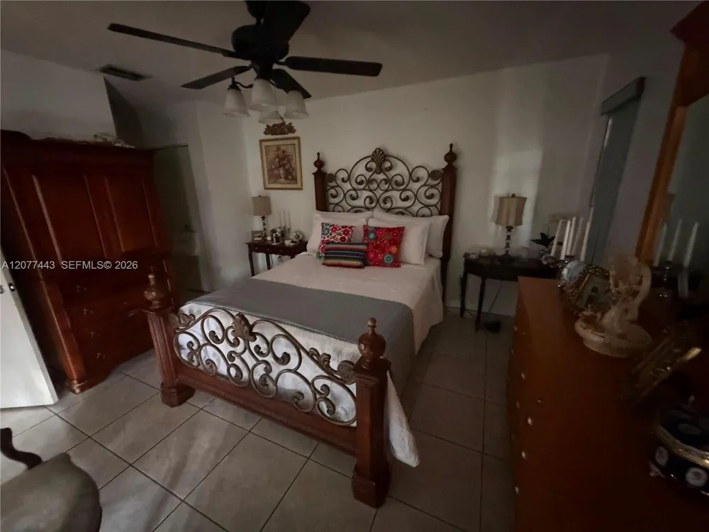 18230 SW 142nd Pl Miami, FL 33177
