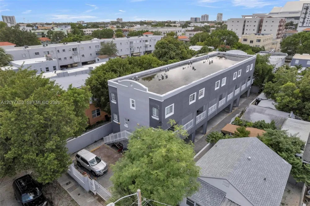 1421 SW 3rd St #208 Miami, FL 33135