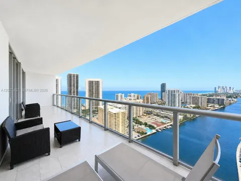 2600 E Hallandale Beach Blvd #T3203