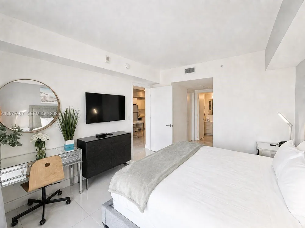 2600 E Hallandale Beach Blvd #T3203 Hallandale Beach, FL 33009
