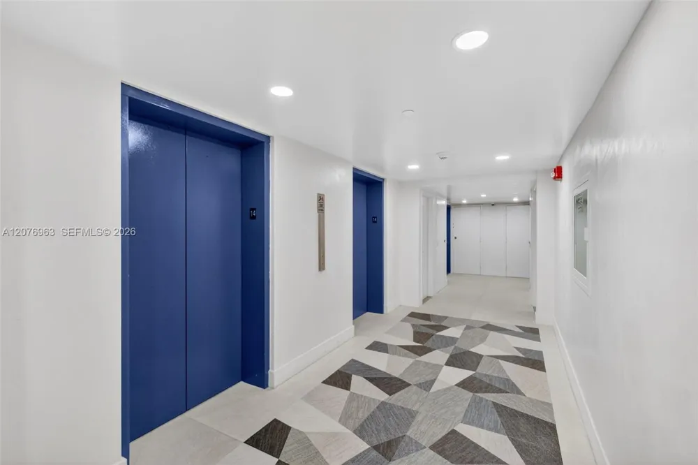 2655 Collins Ave #00 Miami Beach, FL 33140