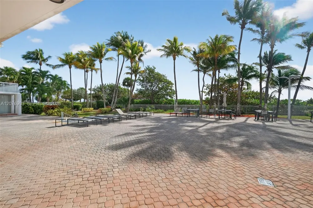 2655 Collins Ave #00 Miami Beach, FL 33140