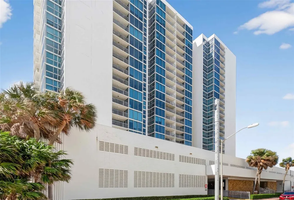 2655 Collins Ave #00 Miami Beach, FL 33140