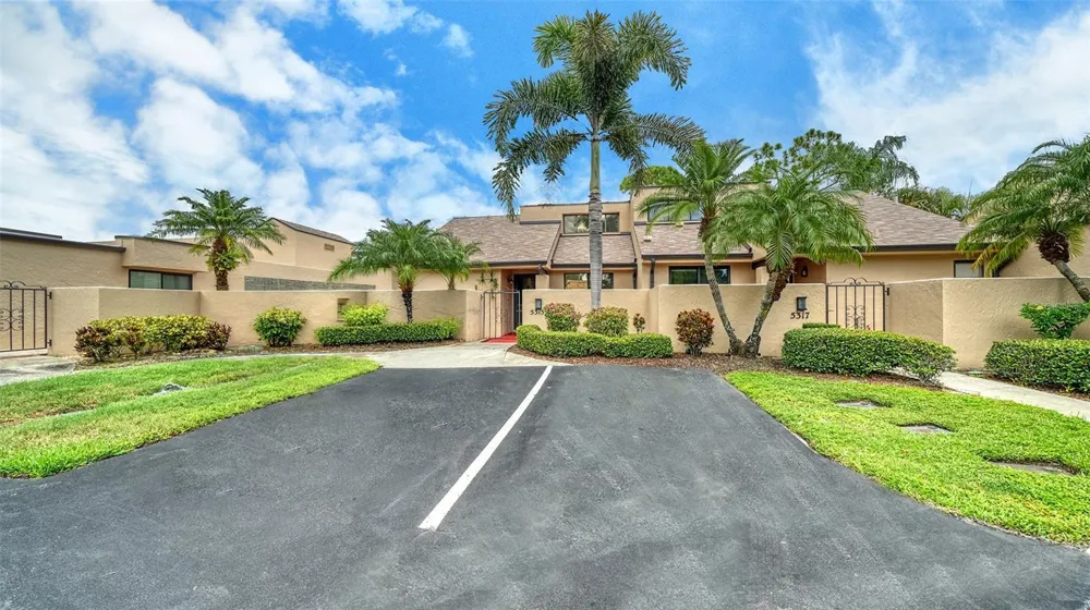 5315 MYRTLE #46 Sarasota, FL 34235