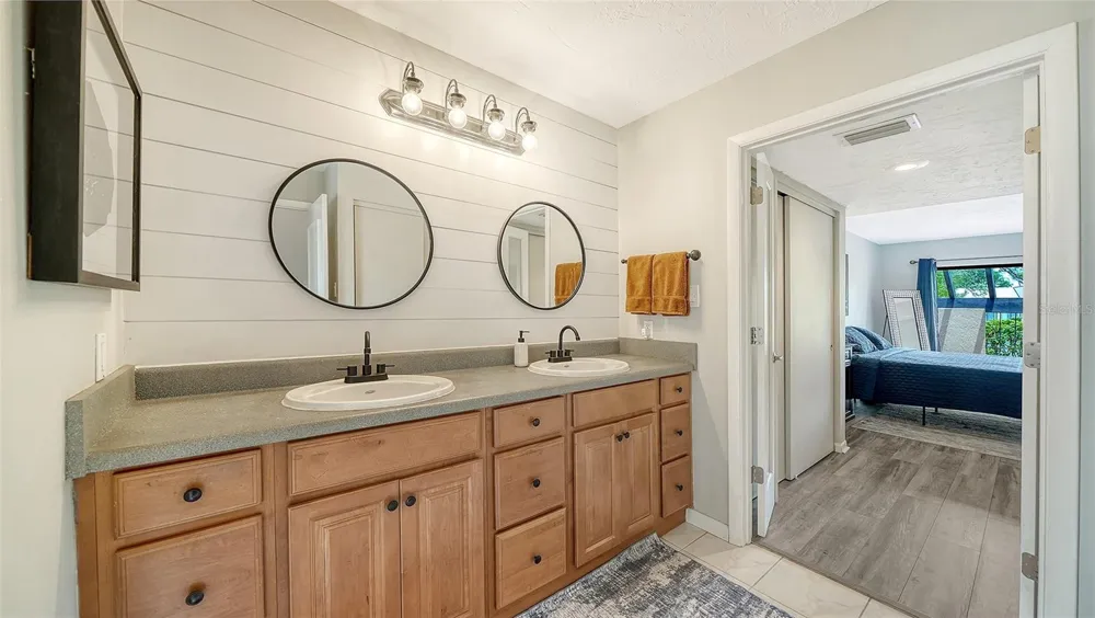 5315 MYRTLE #46 Sarasota, FL 34235