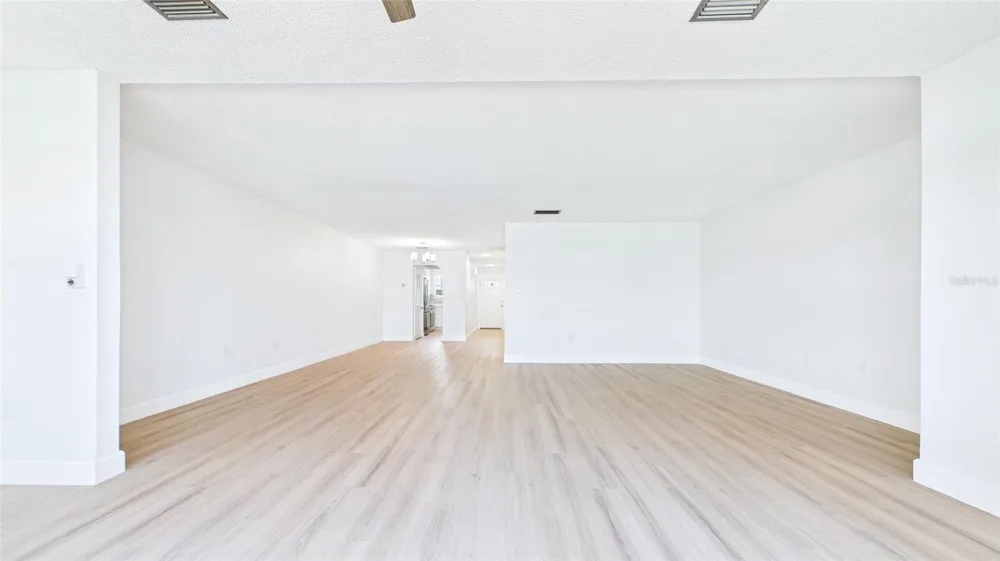 6025 SHORE BOULEVARD S #111 Gulfport, FL 33707