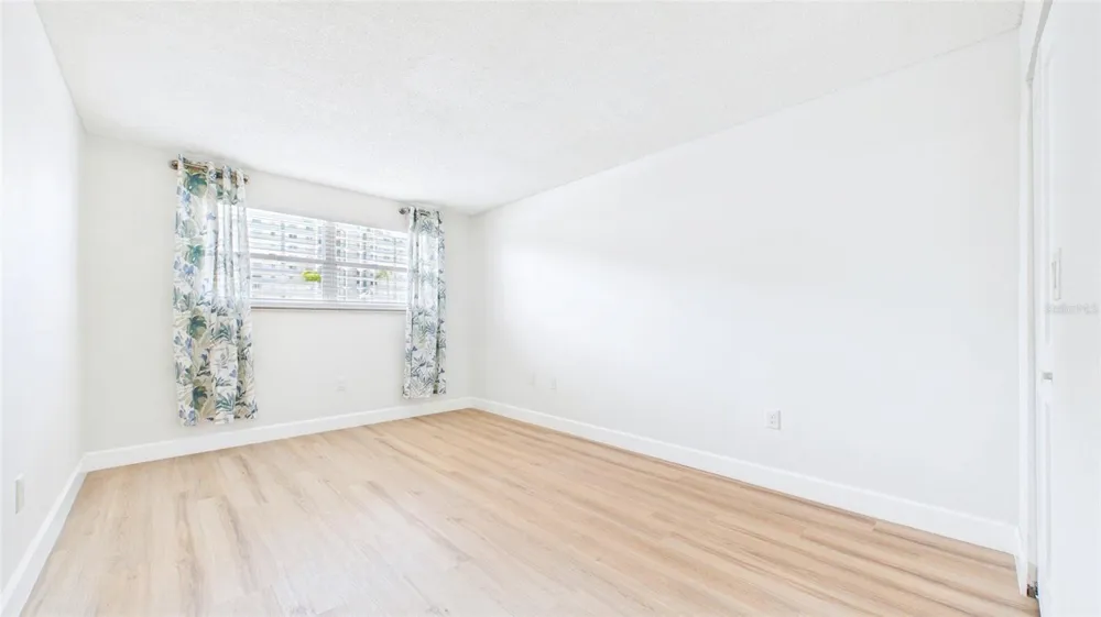 6025 SHORE BOULEVARD S #111 Gulfport, FL 33707