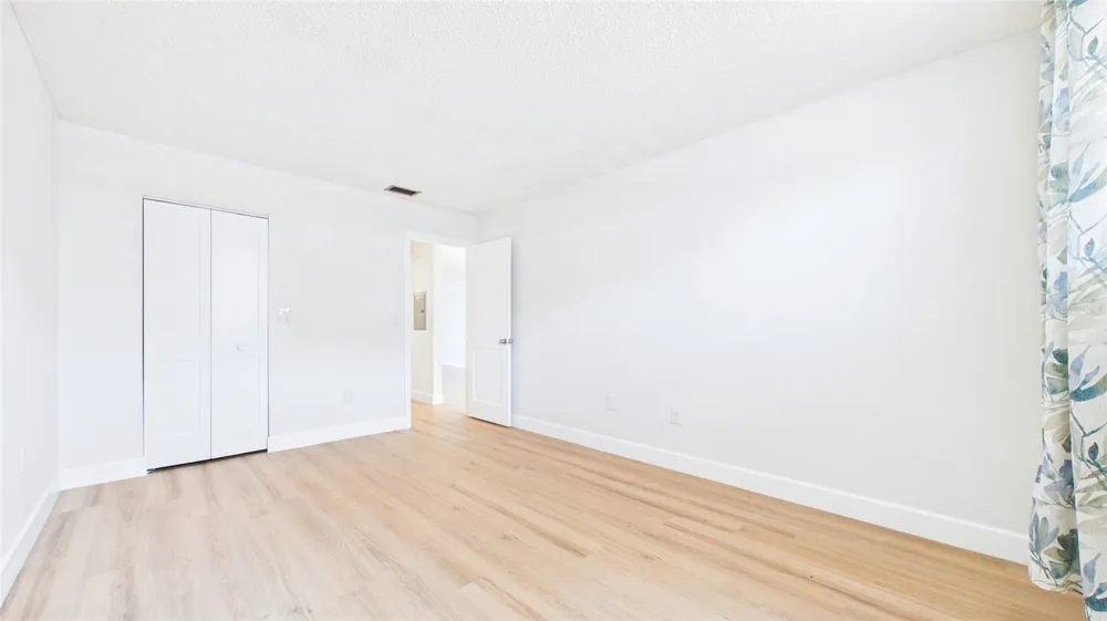 6025 SHORE BOULEVARD S #111 Gulfport, FL 33707