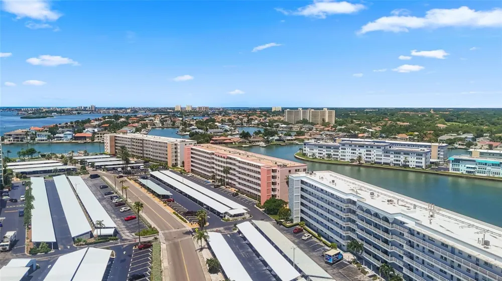 6025 SHORE BOULEVARD S #111 Gulfport, FL 33707