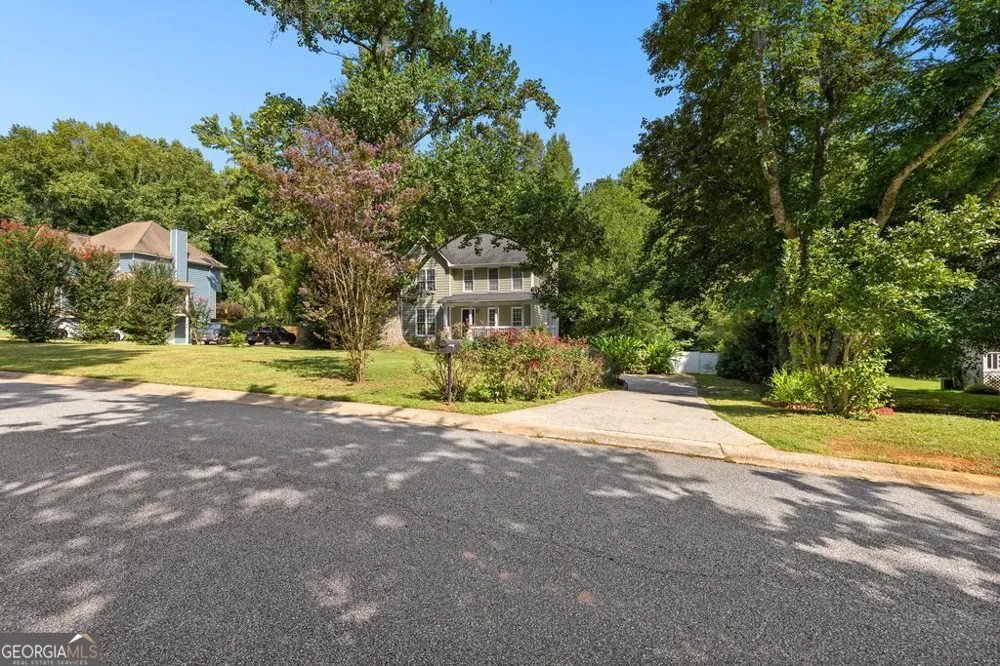 79 Thomas Crossing DR Newnan, GA 30265