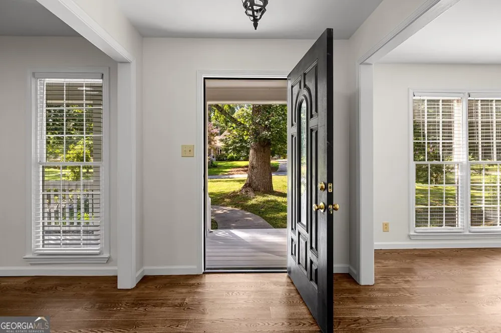 79 Thomas Crossing DR Newnan, GA 30265