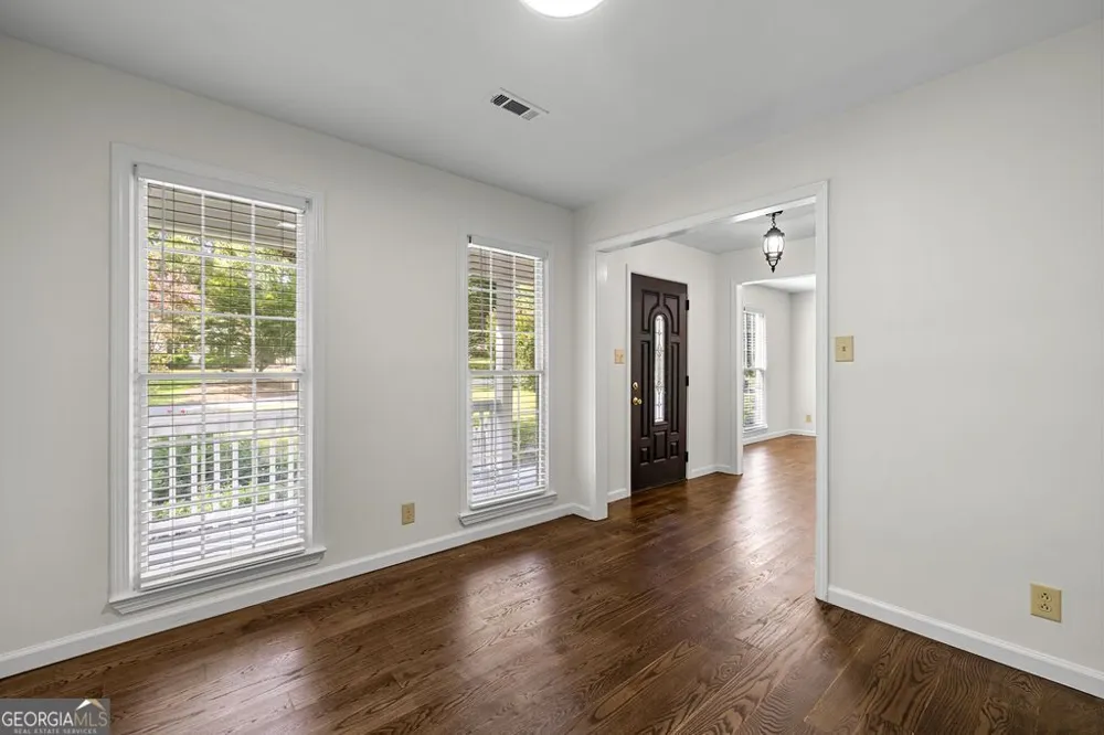 79 Thomas Crossing DR Newnan, GA 30265