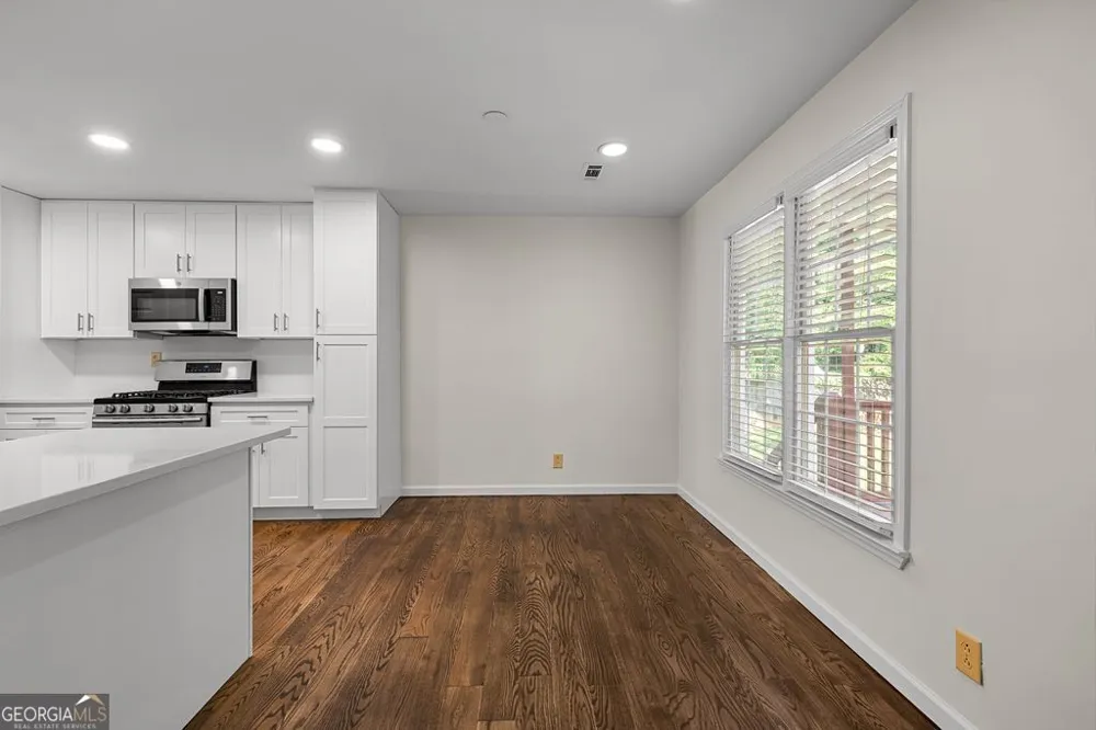 79 Thomas Crossing DR Newnan, GA 30265