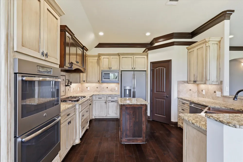 715 La Paloma Road Sanger, TX 76266