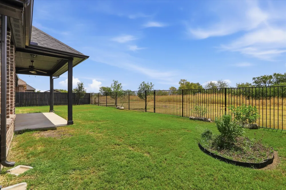 715 La Paloma Road Sanger, TX 76266