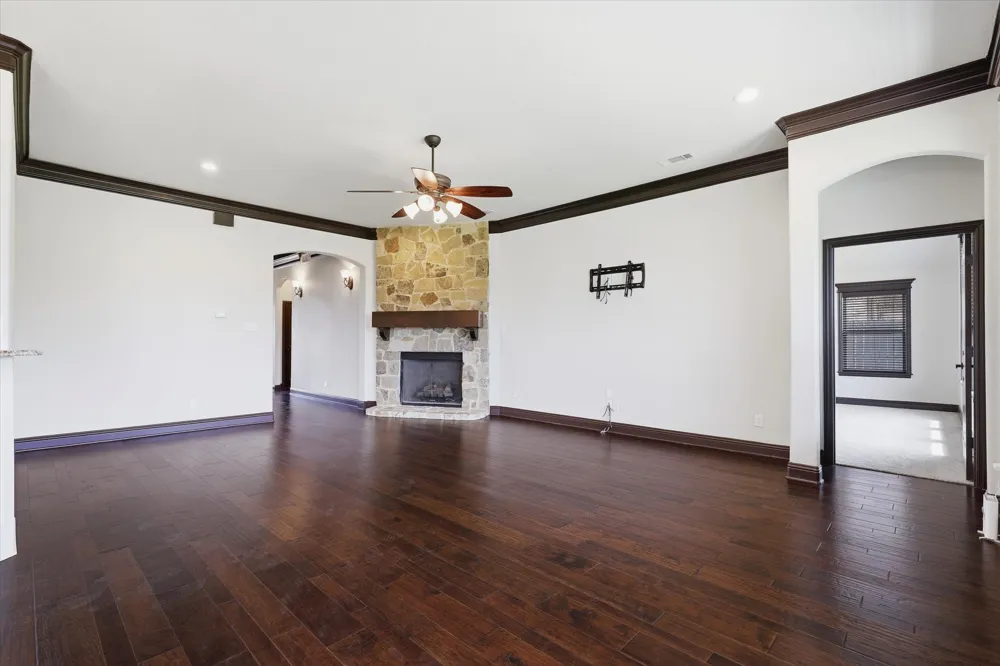 715 La Paloma Road Sanger, TX 76266