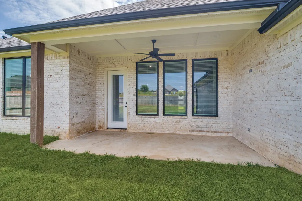 219 Kaul Lane Bullard, TX 75757