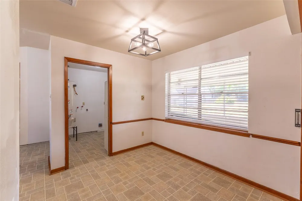 221 Maple Street Highlands, TX 77562