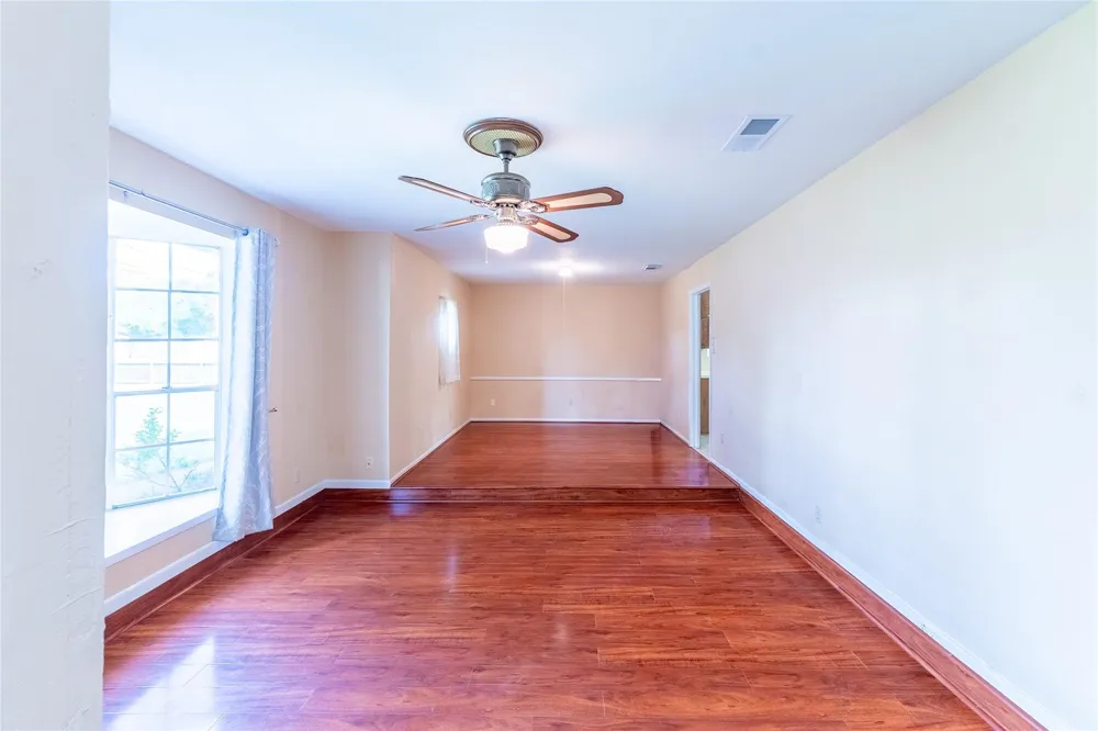 221 Maple Street Highlands, TX 77562