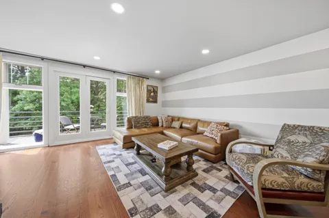 31 GRAND COVE WAY