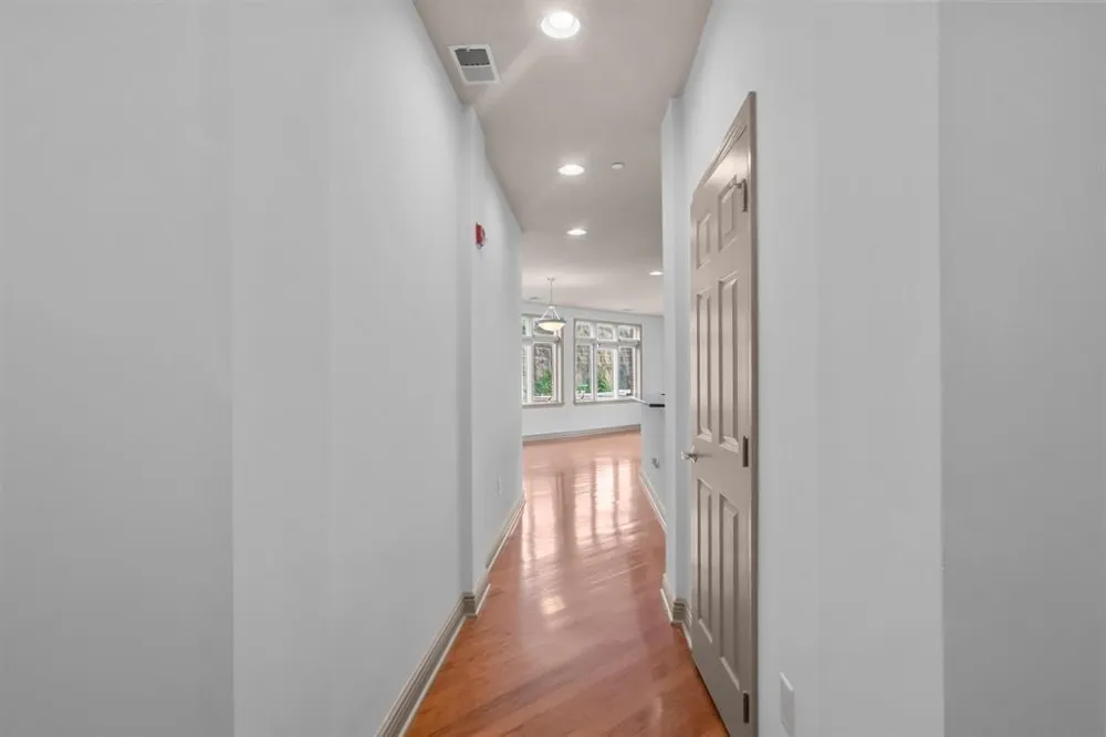7400 RIVER RD North Bergen, NJ 07047
