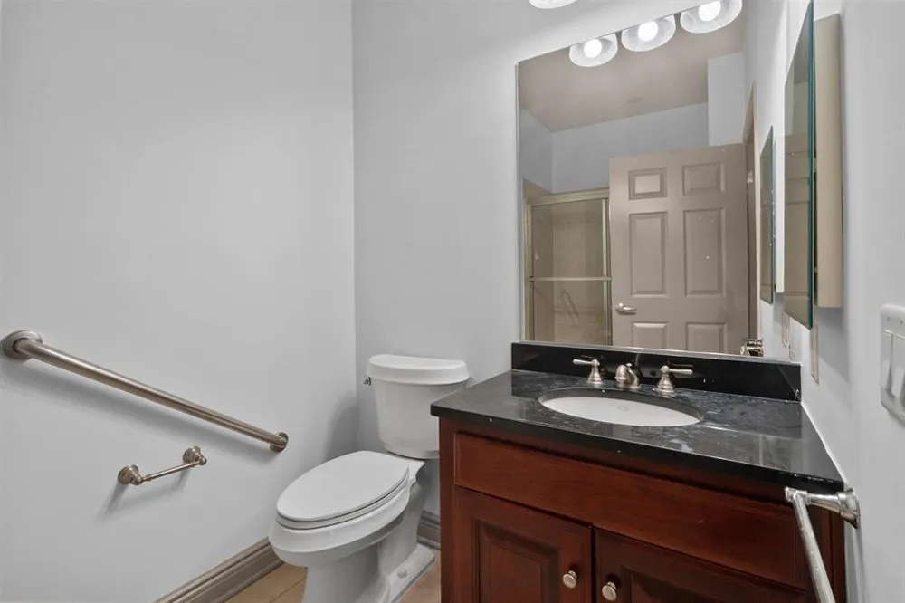 7400 RIVER RD North Bergen, NJ 07047
