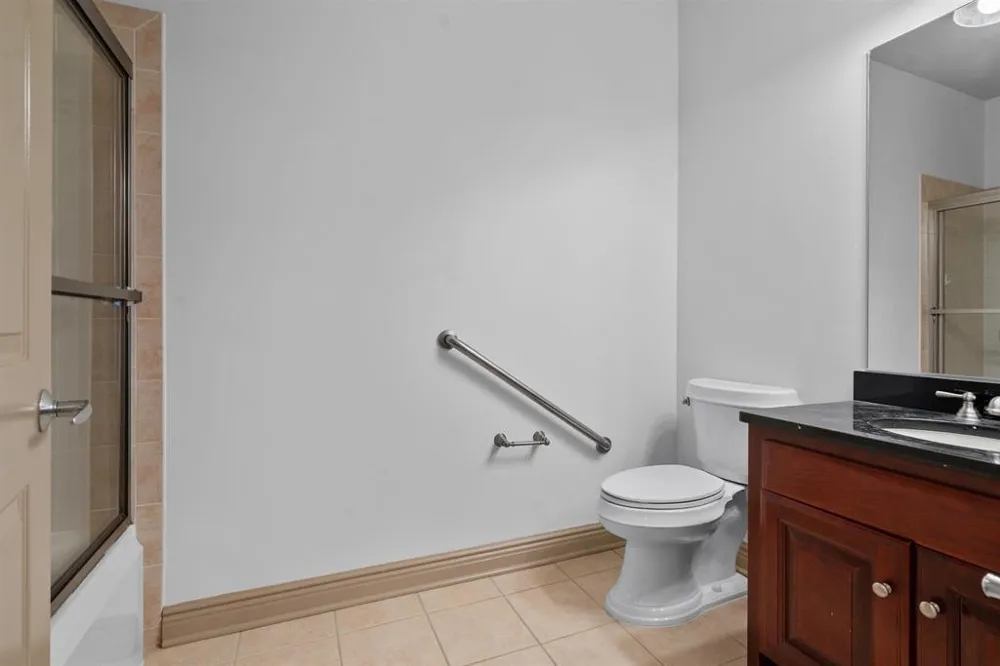 7400 RIVER RD North Bergen, NJ 07047