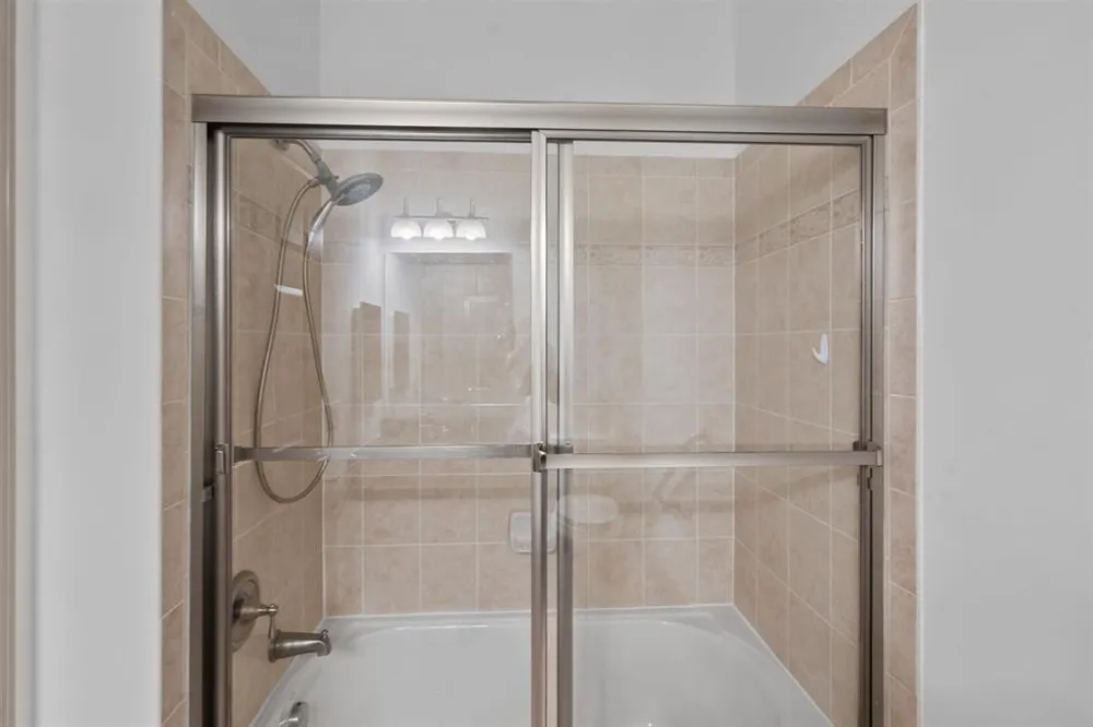 7400 RIVER RD North Bergen, NJ 07047