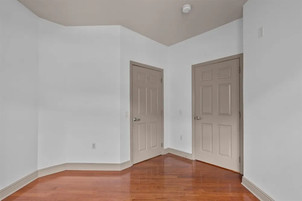 7400 RIVER RD North Bergen, NJ 07047