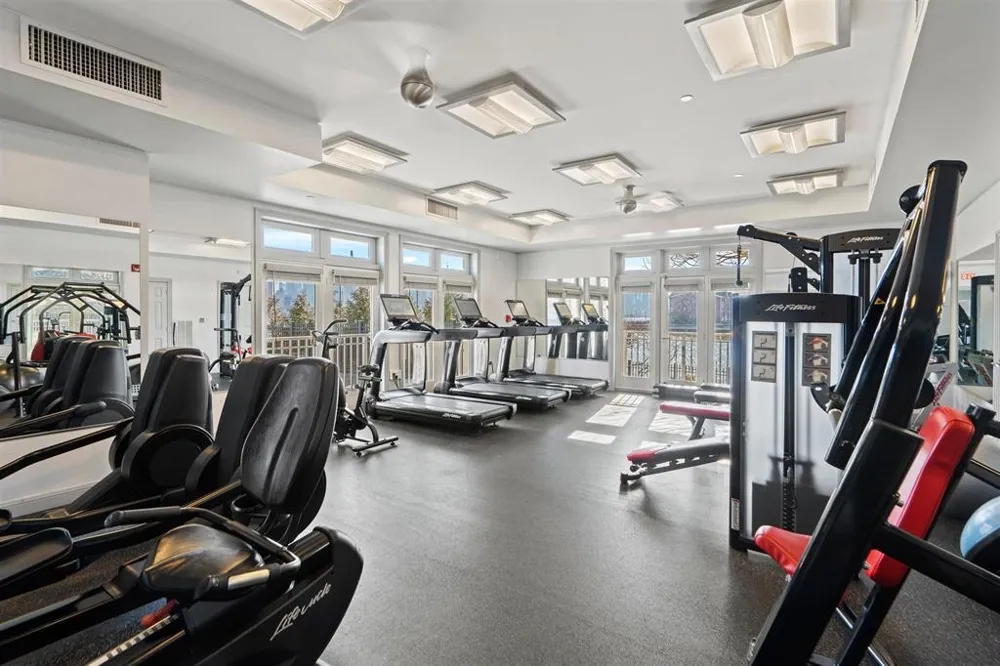 7400 RIVER RD North Bergen, NJ 07047