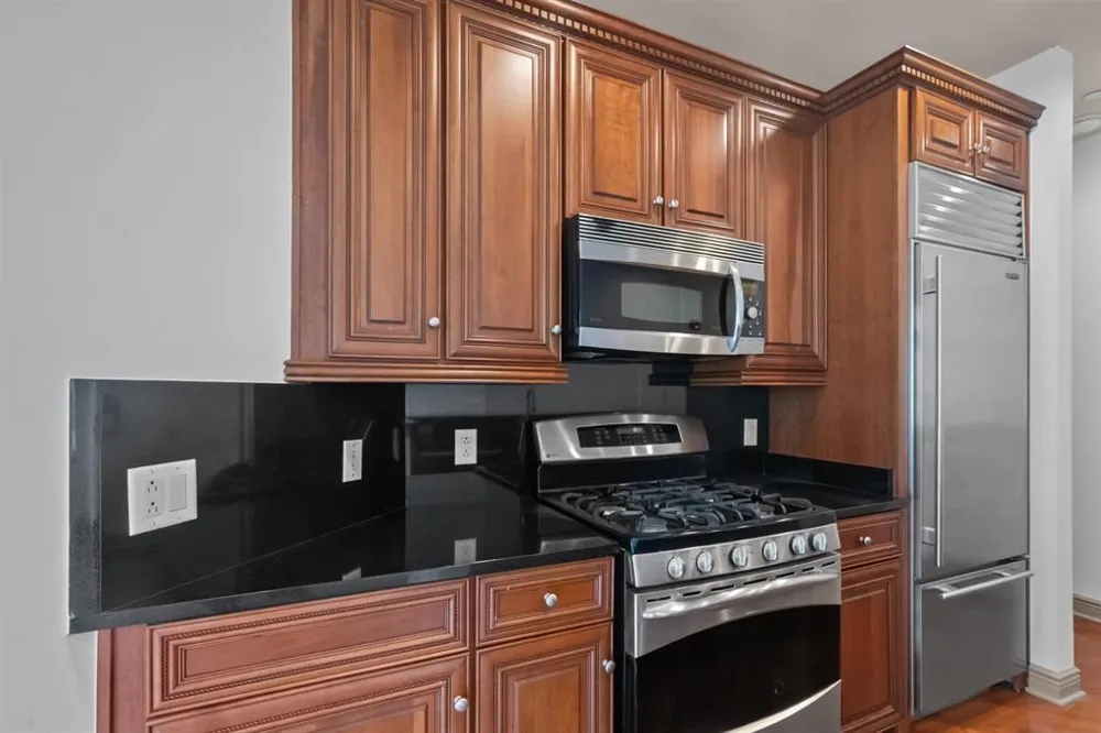 7400 RIVER RD North Bergen, NJ 07047